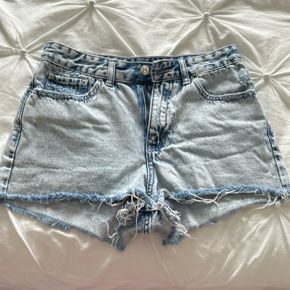 Pull & Bear short Jean - size 24 Mex - 34 Eur